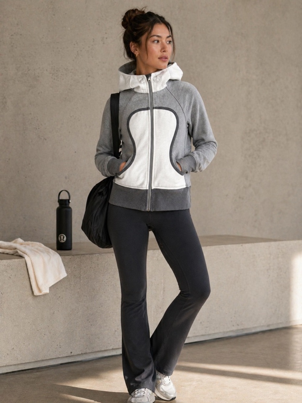 lululemon Sz 4 Vintage Scuba Gray and White Colorblock Hooded Zip Jacket